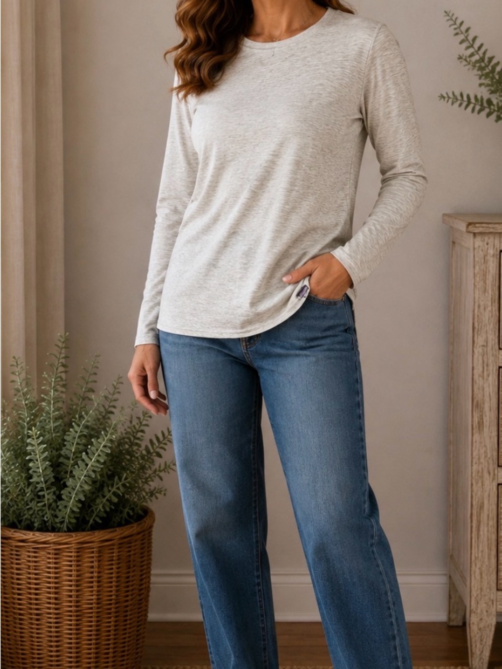 Patagonia Light Heather Gray Long Sleeve Crewneck Top